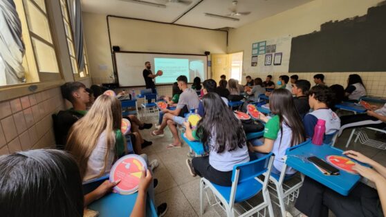 Estudantes da rede pública de Montanha, São Mateus e Linhares participam de ações de Eficiência Energética