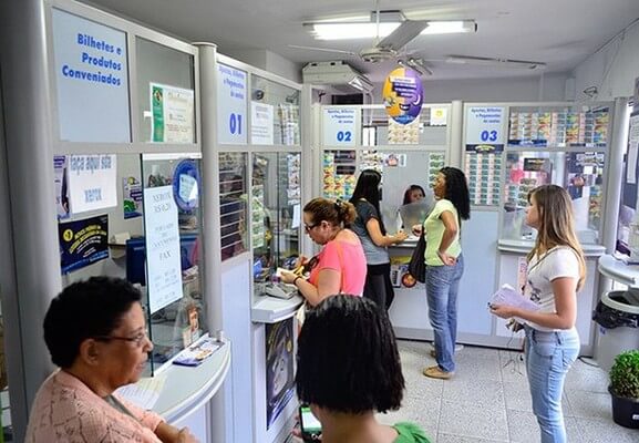 Lotéricas já estão disponibilizando Empréstimo do Auxílio Brasil