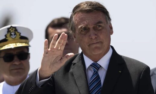 Deputado aciona Justiça para impedir suposta fuga de Bolsonaro para fora do país 3