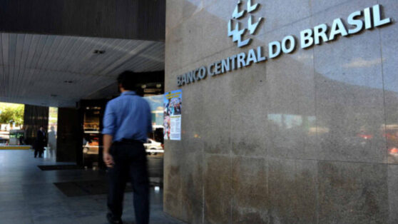 Resolução 3.919/2010: Regulamentação para abertura e movimentação de contas bancárias no Brasil