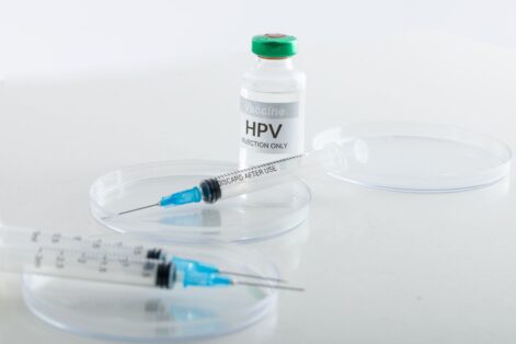Composition Of Hpv Vaccine Vial And Syringes On Wh 2023 11 27 05 36 02 Utc 1.jpg
