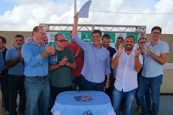 Ricardo Ferraço autoriza edital para construção de barragem em Mucurici 1