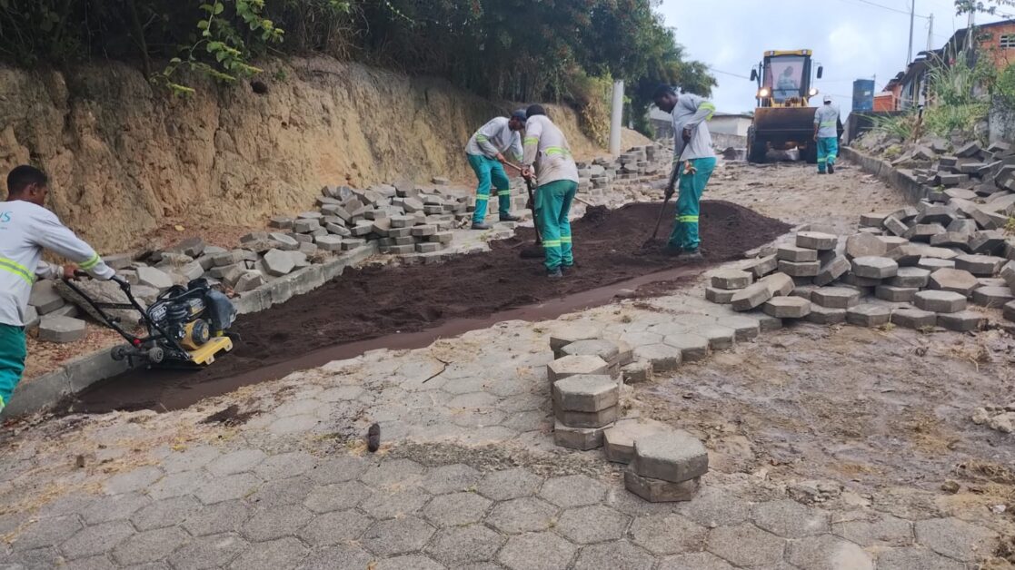 Mutirão de Manutenção: Reparos na Pavimentação Melhoram Trafegabilidade no Bairro Bom Sucesso em São Mateus 1